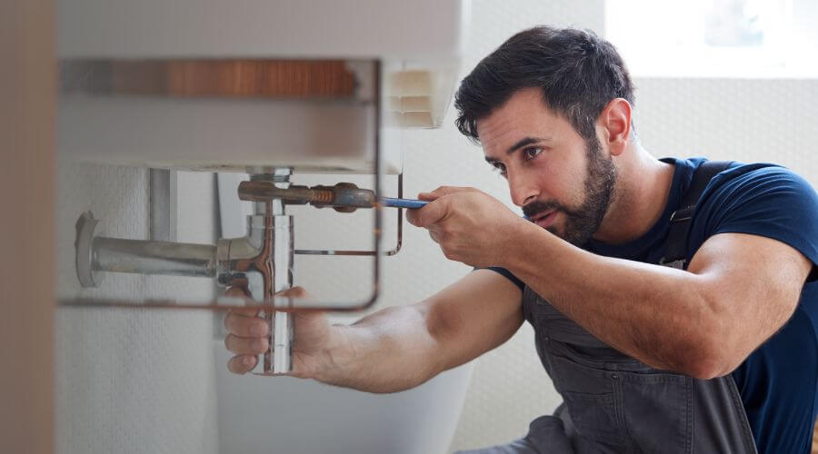 Professional water heater installation services in Kellnersville, WI